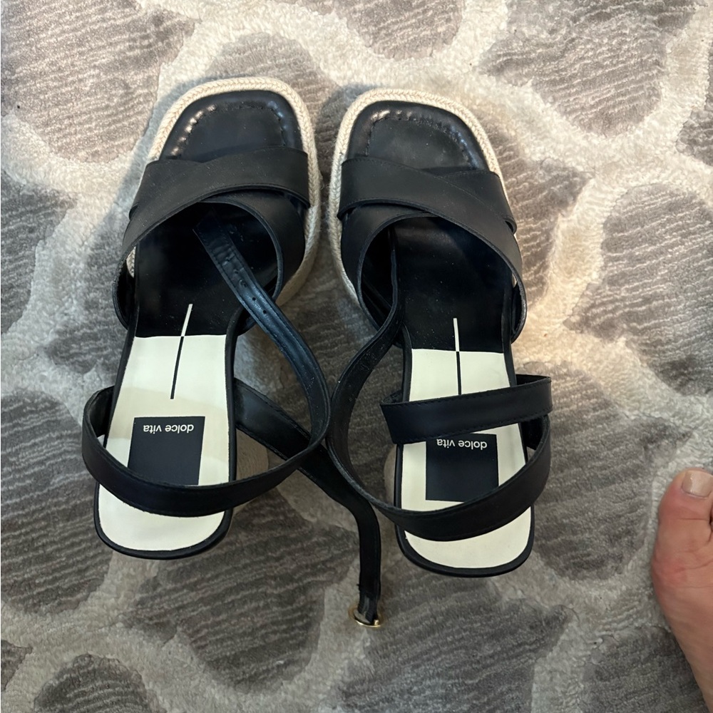 Dolce Vita Black Sporty Sandals with Adjustable Straps